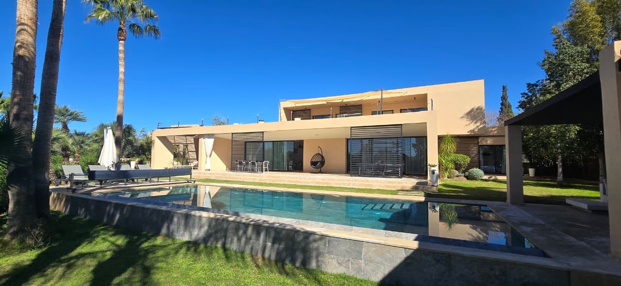 Villa image