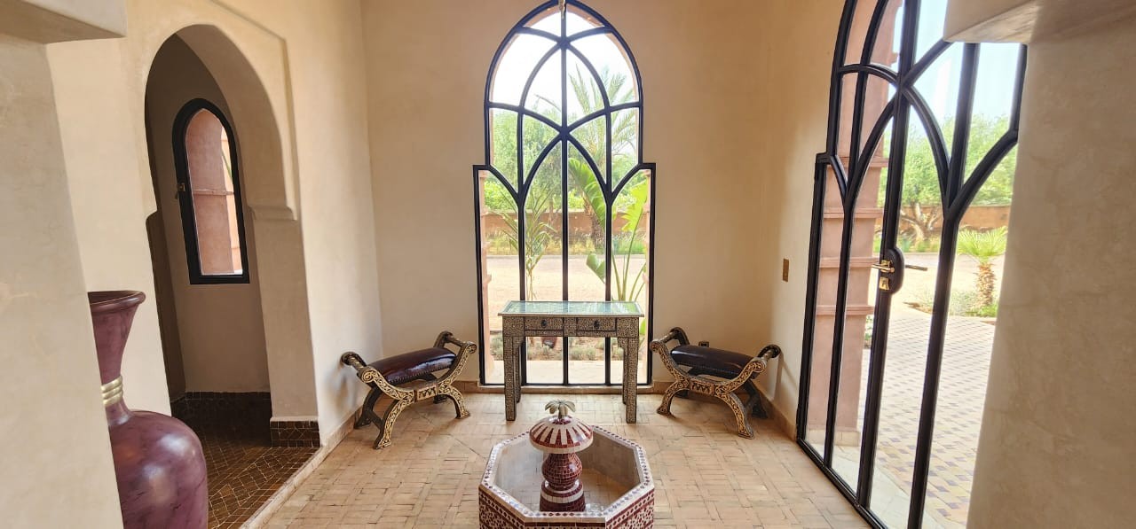 Villa, Road to Fes