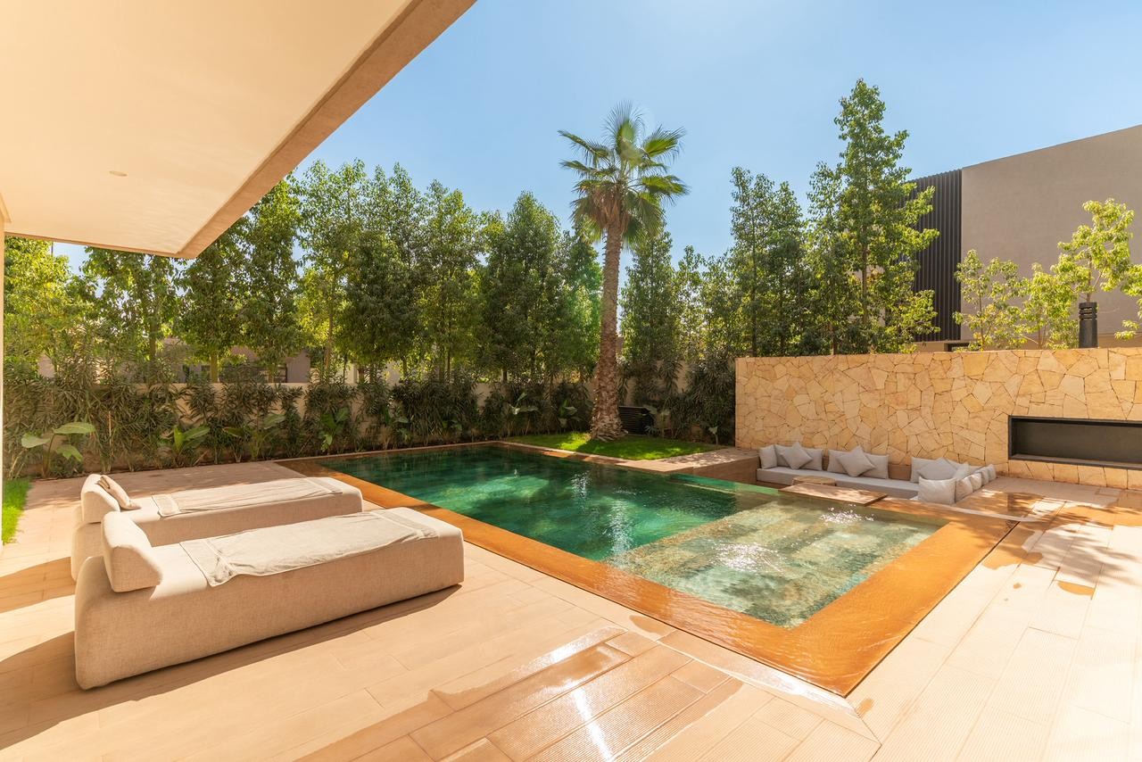 Villa image