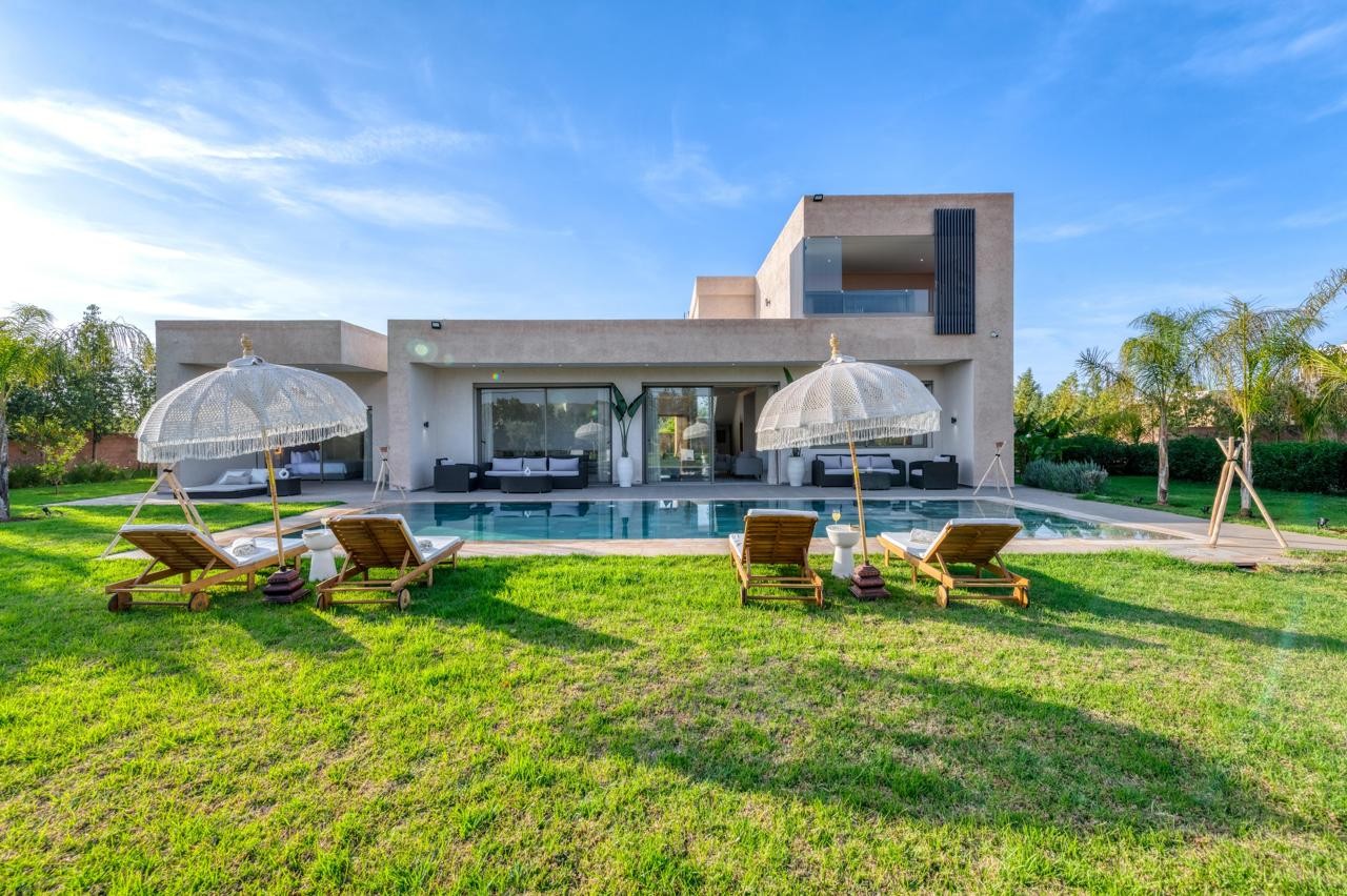 Villa image